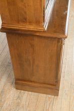 Load image into Gallery viewer, Ethan Allen Classic Manor China Cabinet
