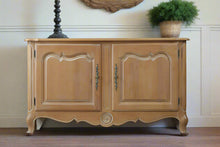 Load image into Gallery viewer, Ethan Allen Country French Buffet
