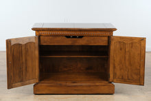 Load image into Gallery viewer, Timeless Ethan Allen Classic Manor Flip-Top Server

