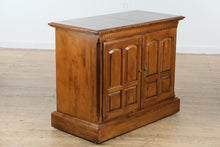 Load image into Gallery viewer, Timeless Ethan Allen Classic Manor Flip-Top Server
