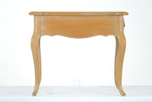 Load image into Gallery viewer, Ethan Allen Country French Side Table
