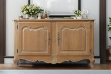 Load image into Gallery viewer, Ethan Allen Country French Buffet
