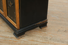 Load image into Gallery viewer, Ethan Allen Hitchcock-Style Painted Dry Sink with Lift-Out Copper Tray
