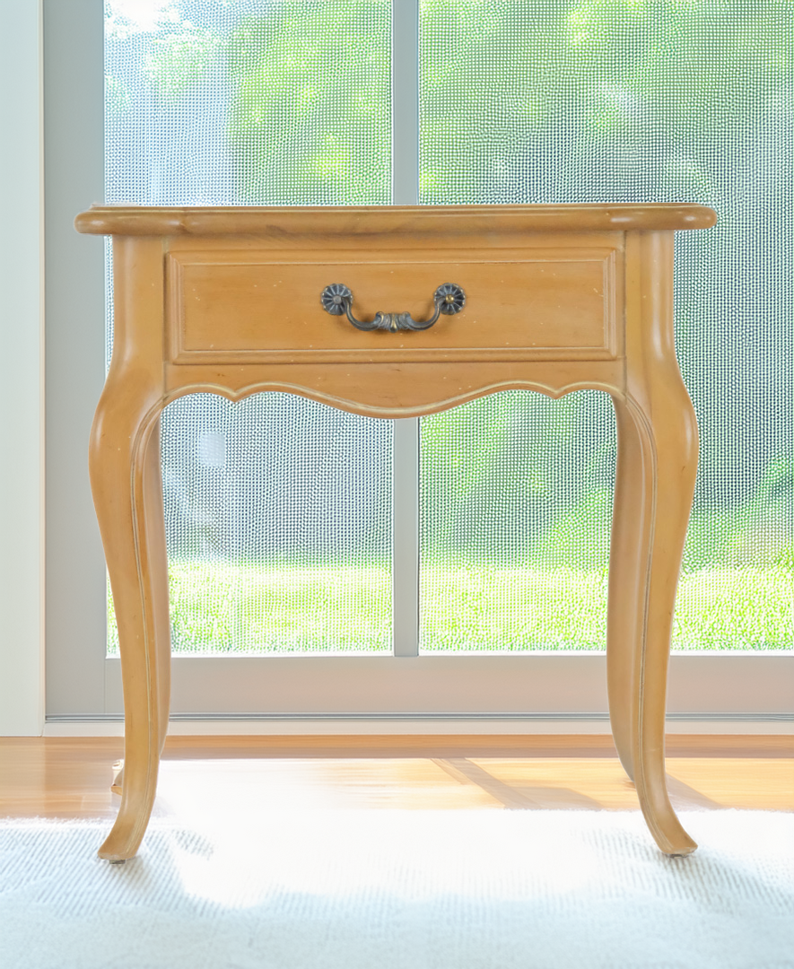 Ethan Allen Country French Side Table