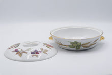 Load image into Gallery viewer, Royal Worcester Evesham England Covered Casserole Dish 8 Inch
