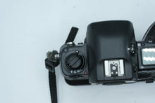 Load image into Gallery viewer, Nikon F5 Professional 35mm Film SLR Camera Body Manuals Strap Japan
