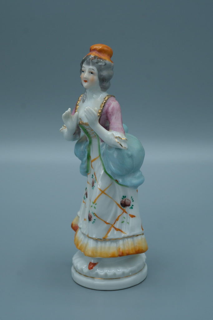 Porcelain Woman Figurine – Made in Occupied Japan – 6.5