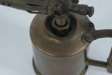 Load image into Gallery viewer, Brass Blowtorch by Sievert – 0.5L (1 Pint) Gasoline-Fired Torch with Ribbed Handle &amp; Original Burner Assembly
