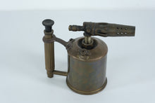 Load image into Gallery viewer, Brass Blowtorch by Sievert – 0.5L (1 Pint) Gasoline-Fired Torch with Ribbed Handle &amp; Original Burner Assembly
