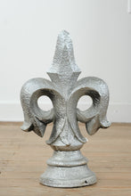 Load image into Gallery viewer, Fleur-de-Lis Decorative Sculpture – Silver Textured Finish – Composite Material – 14" Tall × 8" Wide
