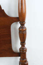 Load image into Gallery viewer, Mahogany Four Poster Bed Queen Size Traditional Turned Post Bed Frame
