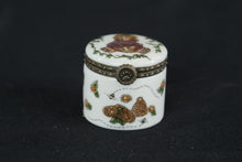 Load image into Gallery viewer, Boyds Bears Porcelain Trinket Box Leave Room For Love To Grow Mini Hinged
