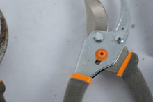 Load image into Gallery viewer, Garden Hand Tool Lot – Corona BP 3350 Pruner, Fiskars Pruners, and Stainless Steel Hand Trowel (4-Piece Set)
