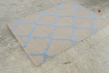 Load image into Gallery viewer, nuLOOM Hand Tufted Wool Area Rug Beige Blue Trellis 64 x 42
