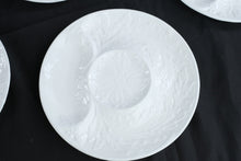 Load image into Gallery viewer, Vintage Gien France White Artichoke Faience Majolica Plates Set of 6
