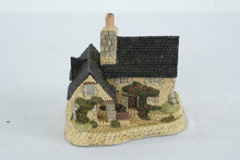 Load image into Gallery viewer, David Winter The Gillies Cottage Scottish Collection 1988 Handmade Figurine
