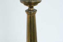 Load image into Gallery viewer, Vintage Brass Table Lamp Ornate Floral Traditional Hollywood Regency
