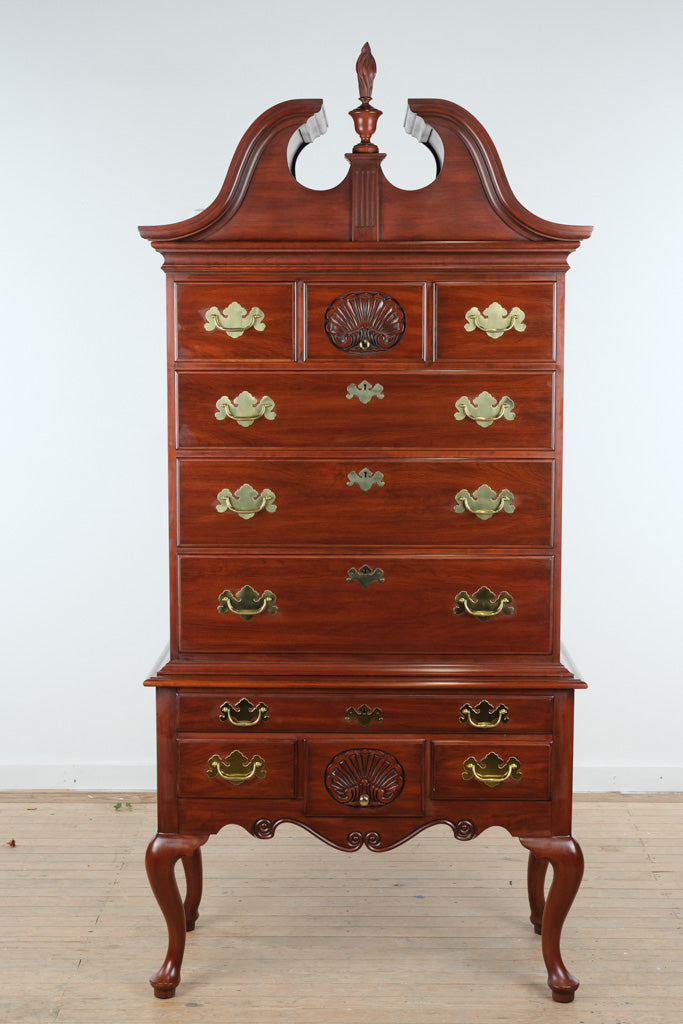 Used Dressers And Chests Of Drawers near Raleigh | Craze Furniture & Antiques Craze Furniture and Antiques Used Dressers And Chests Of Drawers near Raleigh | Craze Furniture & Antiques Craze Furniture and Antiques