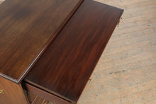 Load image into Gallery viewer, Henkel Harris Mahogany Bachelor's Chest Style 2401

