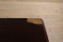 Load image into Gallery viewer, Hibriten Furniture Mahogany Serpentine Chest of Drawers Dresser
