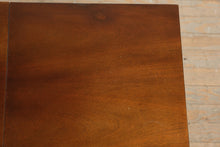 Load image into Gallery viewer, Hickory White American Masterpiece Flame Mahogany Flip Top Server
