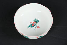 Load image into Gallery viewer, 6&quot; Holly Bowl - Villeroy &amp; Boch
