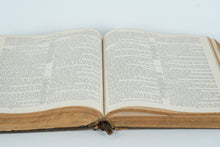 Load image into Gallery viewer, Antique Family Holy Bible – Pictorial Self-Pronouncing Edition by Southwestern Co. Nashville – c.1895–1910
