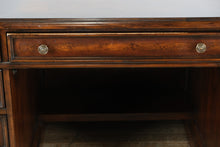 Load image into Gallery viewer, Hooker Furniture European Renaissance II Executive Desk

