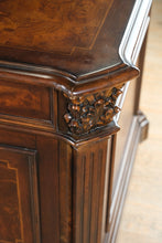 Load image into Gallery viewer, Hooker Furniture European Renaissance II Executive Desk
