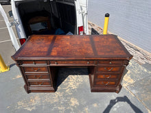Load image into Gallery viewer, Hooker Furniture European Renaissance II Executive Desk
