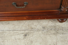 Load image into Gallery viewer, Pair of Hooker Furniture Leesburg Mahogany Nightstands with Pull-Out Tables
