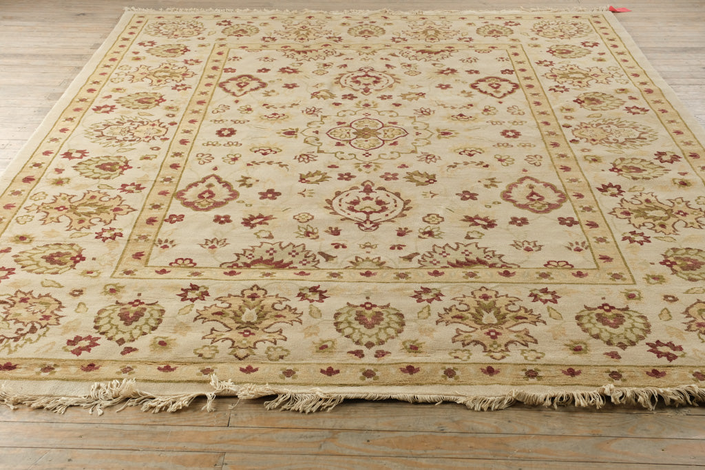 I Chobi Neutral Rug - 8 x 10