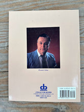 Load image into Gallery viewer, Covered Animal Dishes Identification Guide by Everett Grist Collector Reference Book
