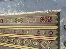 Load image into Gallery viewer, Handwoven Southwestern Style Wool Area Rug with Geometric Motifs
