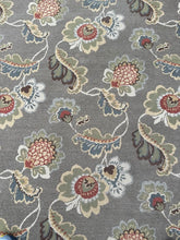 Load image into Gallery viewer, Floral Area Rug Gray Green Traditional Botanical Pattern 61 x 96
