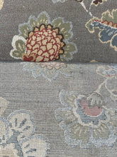 Load image into Gallery viewer, Floral Area Rug Gray Green Traditional Botanical Pattern 61 x 96
