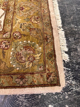 Load image into Gallery viewer, Hand Knotted Persian Style Wool Area Rug 6x9 Ivory Olive Green Floral
