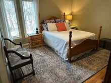 Load image into Gallery viewer, Samuel Lawrence Furniture Solid Oak Queen Bed with Turned Posts
