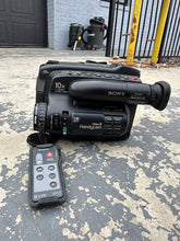 Load image into Gallery viewer, Sony Handycam CCD-TR9 Video 8 Camcorder - With Remote
