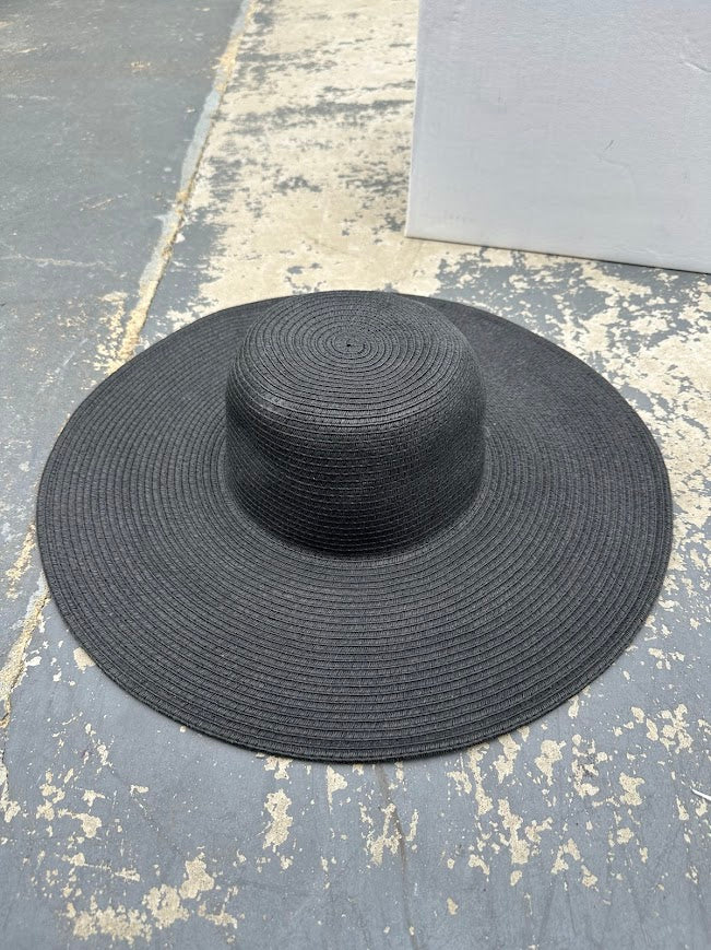 J.Crew Wide Brim Black Straw Sun Hat – Polka Dot Lining – 17