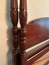 Load image into Gallery viewer, Pennsylvania House Queen Size Solid Wood Poster Bed with Carved Posts
