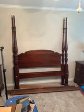 Load image into Gallery viewer, Pennsylvania House Queen Size Solid Wood Poster Bed with Carved Posts
