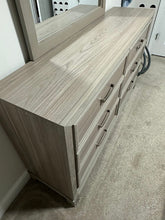 Load image into Gallery viewer, Hartney Mill Gray 6 Drawer Dresser Oak Finish
