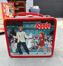 Load image into Gallery viewer, 1981 Vintage Annie Metal Lunchbox &amp; Thermos Set by Aladdin – Original Movie Artwork

