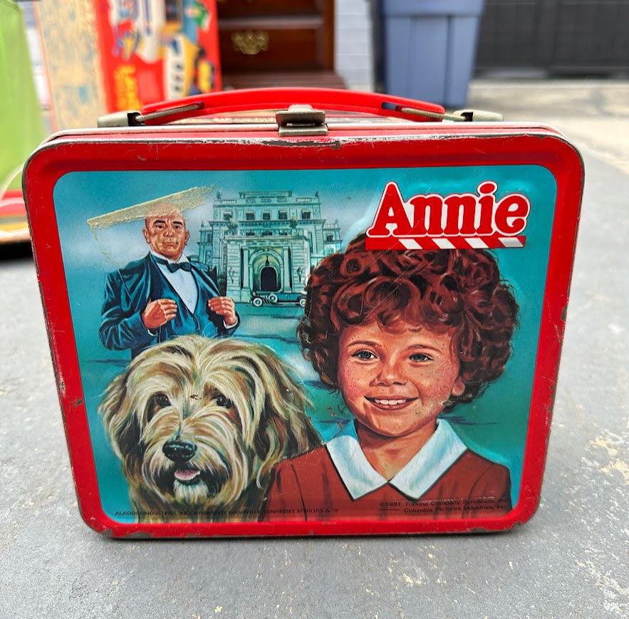 アラジン1981年 アニー アメリカン ランチボックス 1981 Vintage Annie Metal Lunchbox & Thermos Set by Aladdin