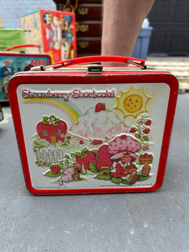 1980 Vintage Strawberry Shortcake Metal Lunchbox by Aladdin – Classic Red Trim Tin