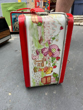 Load image into Gallery viewer, 1980 Vintage Strawberry Shortcake Metal Lunchbox by Aladdin – Classic Red Trim Tin
