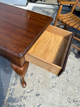 Load image into Gallery viewer, Cleveland Classic Solid Cherry Queen Anne Side Table
