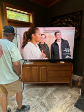 Load image into Gallery viewer, Samsung TU7000 75 Inch Crystal UHD 4K Smart TV UN75TU7000BXZA

