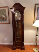 Load image into Gallery viewer, Sligh Grandfather Clock – Model 0811-2-AN

